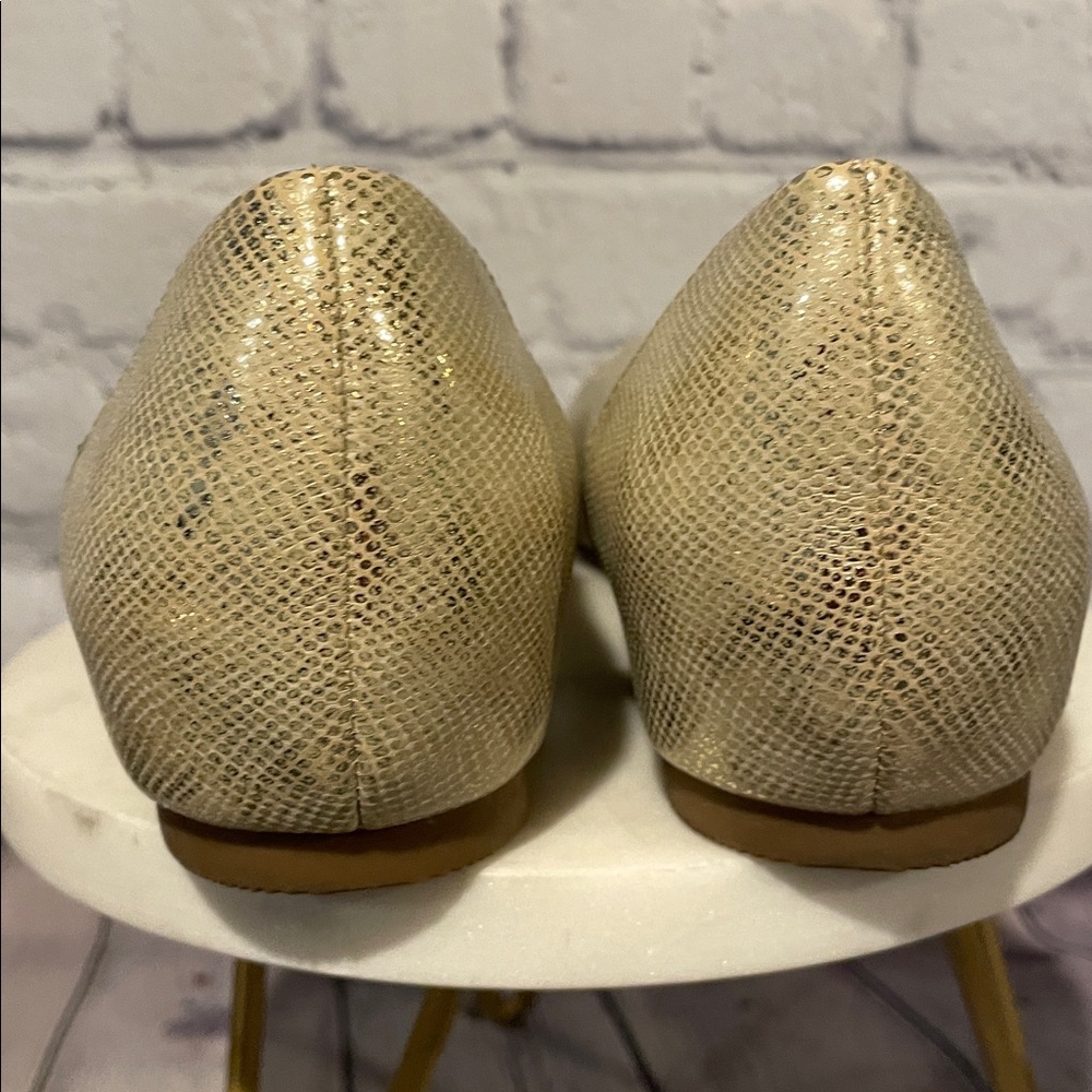 Life Stride Gold Pointe Toe Textured Flats NWOT Sz 6.5 - Picture 8 of 9